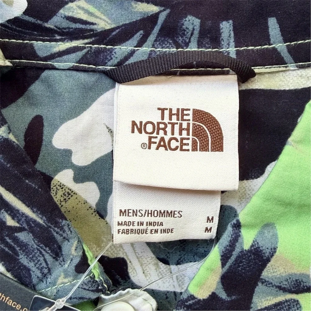 The North Face Baytrail Shirt Mens Size M Green‎ Camo Tropical Button-Up